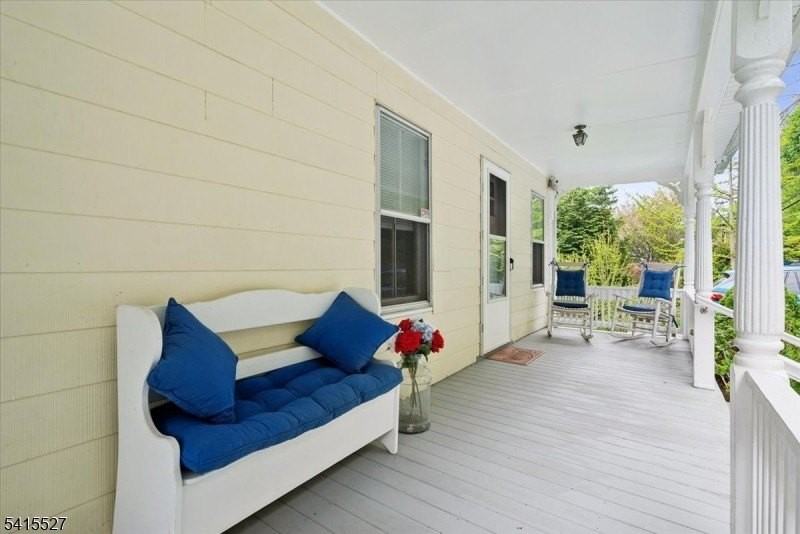 196 Mount Kemble Ave - Photo 4 of 26