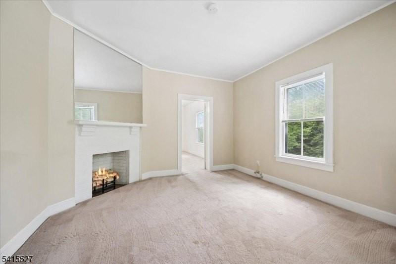 196 Mount Kemble Ave - Photo 7 of 26