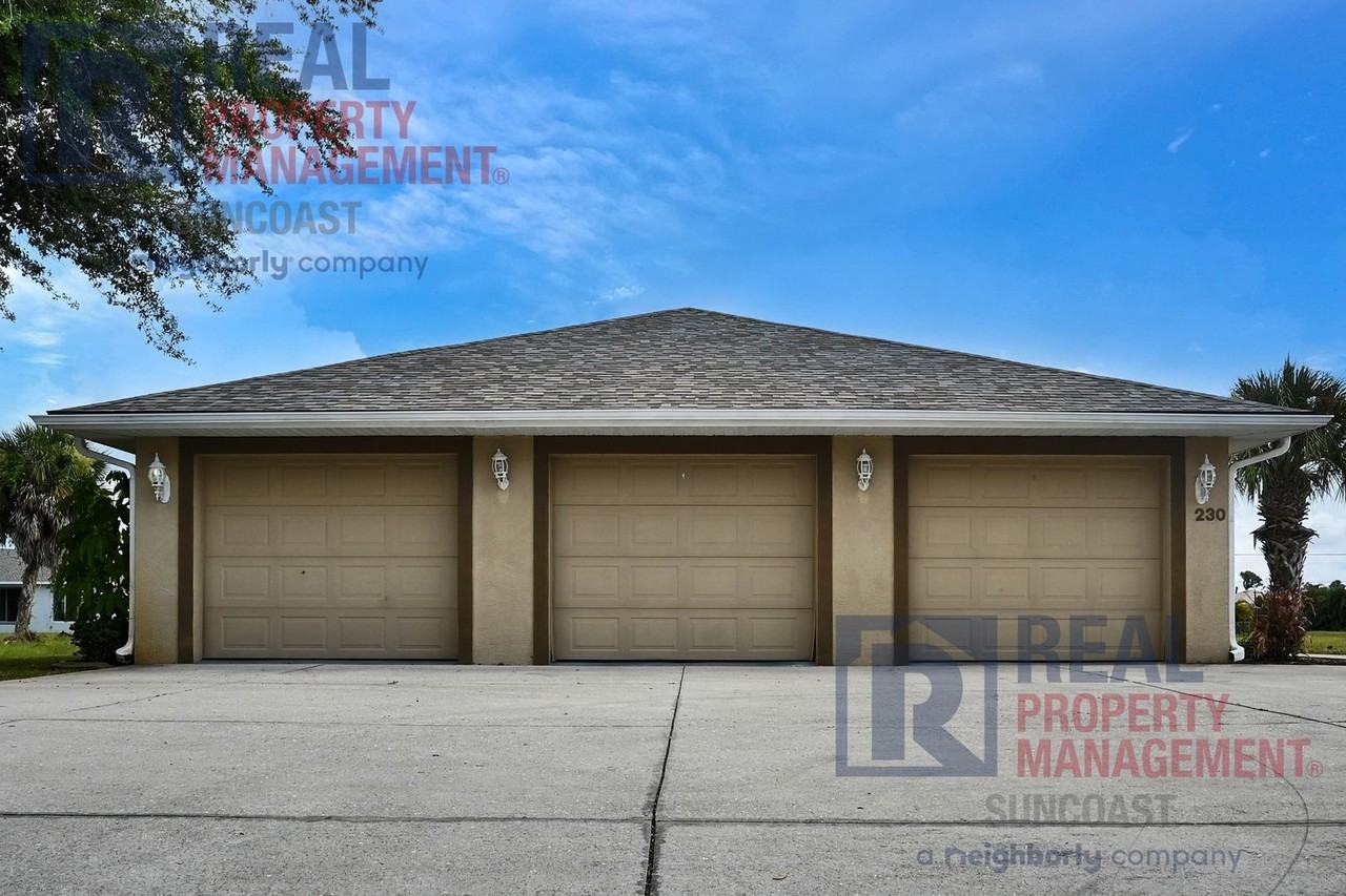 230 Rotonda Blvd W #A - Photo 4 of 33
