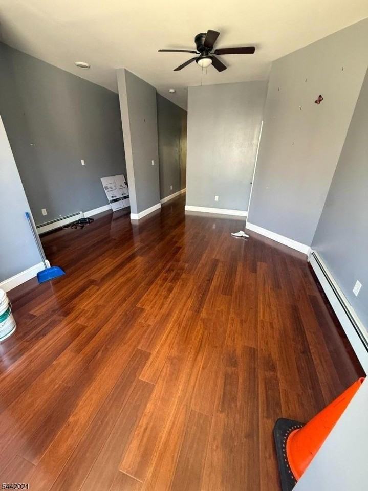 11 Wakeman Ave #1 - Photo 4 of 12