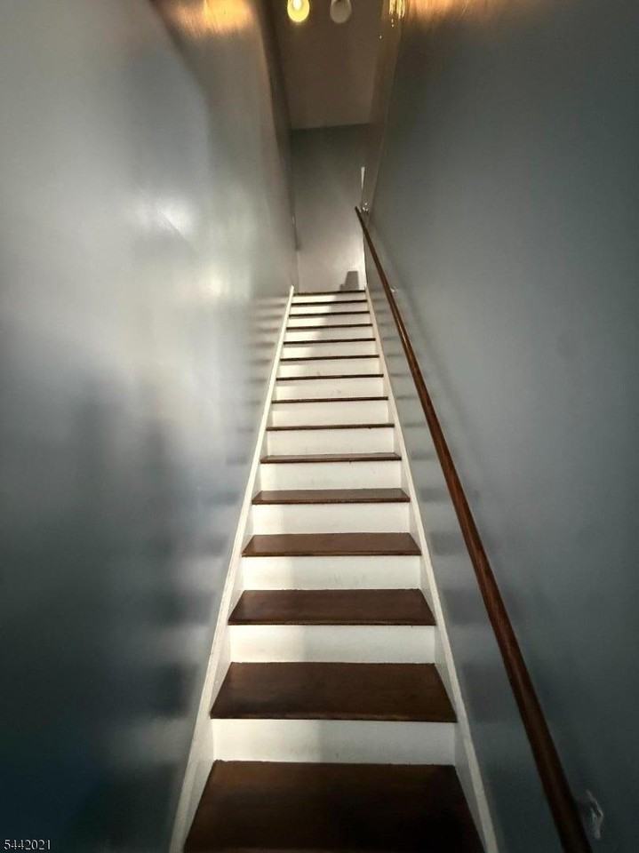 11 Wakeman Ave #1 - Photo 5 of 12
