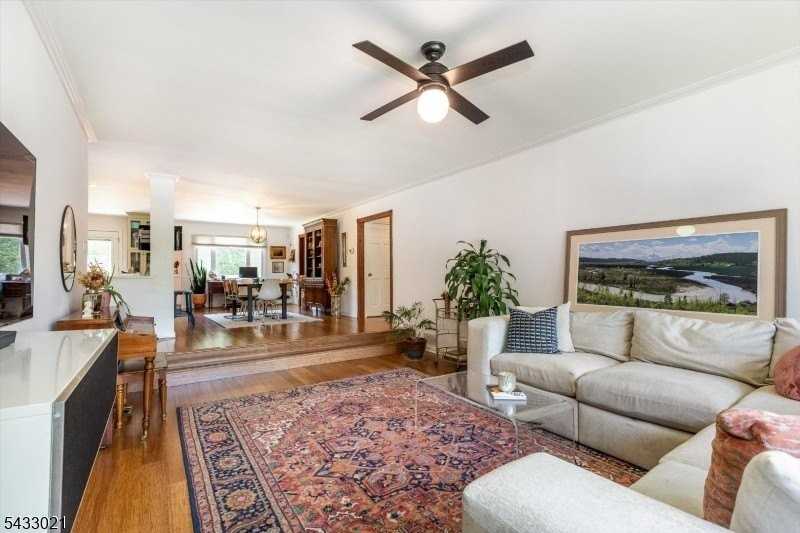 13 Forest Rd - Photo 6 of 29