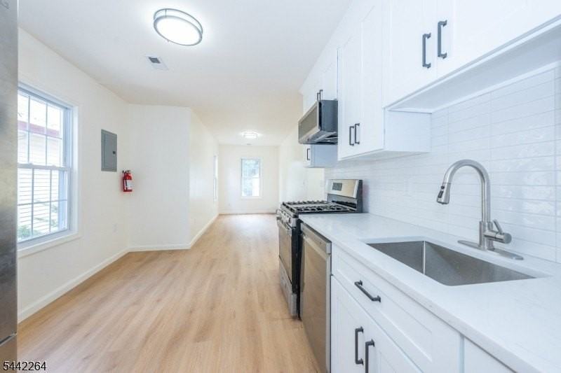 231 Waverly Pl #2