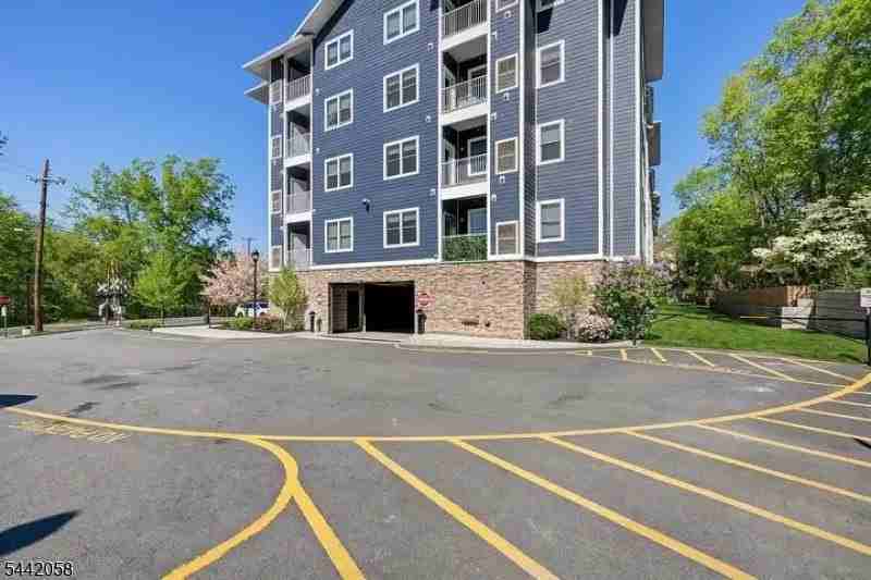 2 Flanders Rd #517 - Photo 3 of 25