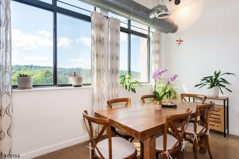 475 S Jefferson St #501 - Photo 7 of 21