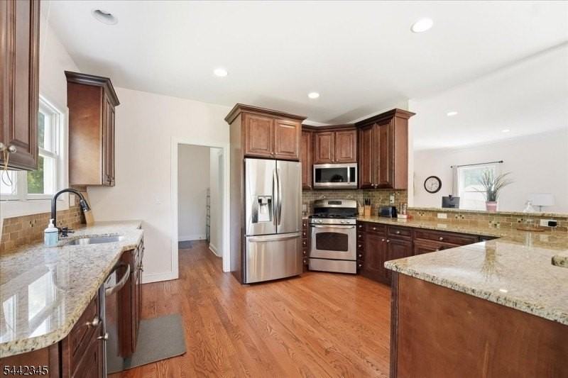 6 Poplar Pl - Photo 4 of 36