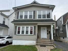 featured image of 10 Glennon Pl