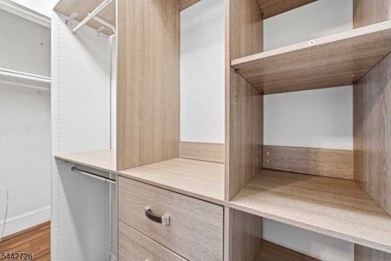 51 Edgar St #1 - Photo 5 of 24