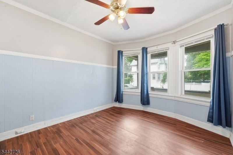 51 Edgar St #1 - Photo 6 of 24