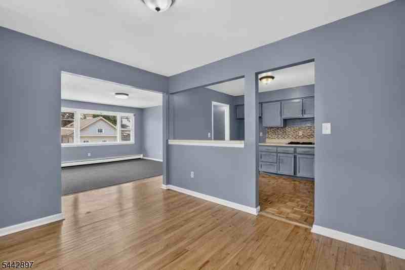 1755 Winfield St Apt 2 #2 - Photo 6 of 23