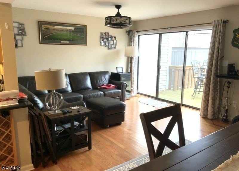 48 Aberdeen Dr - Photo 3 of 18