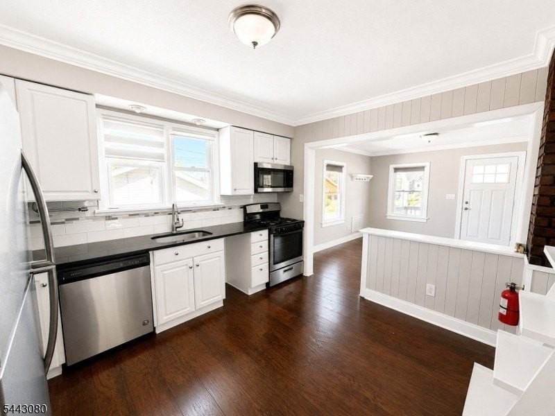 28 Mabie St - Photo 2 of 13