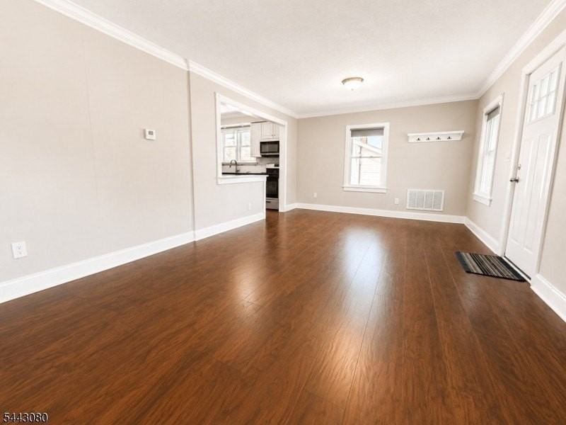 28 Mabie St - Photo 7 of 13