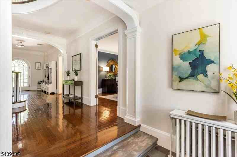 263 Tillou Rd - Photo 2 of 41