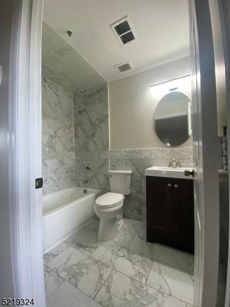 1427 S Wood Ave #4 - Photo 6 of 11