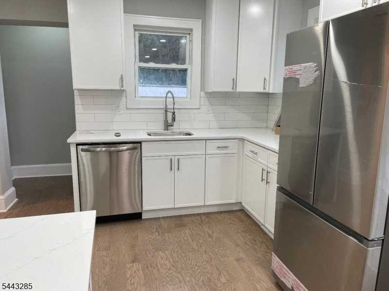 742 Central Ave - Photo 5 of 15