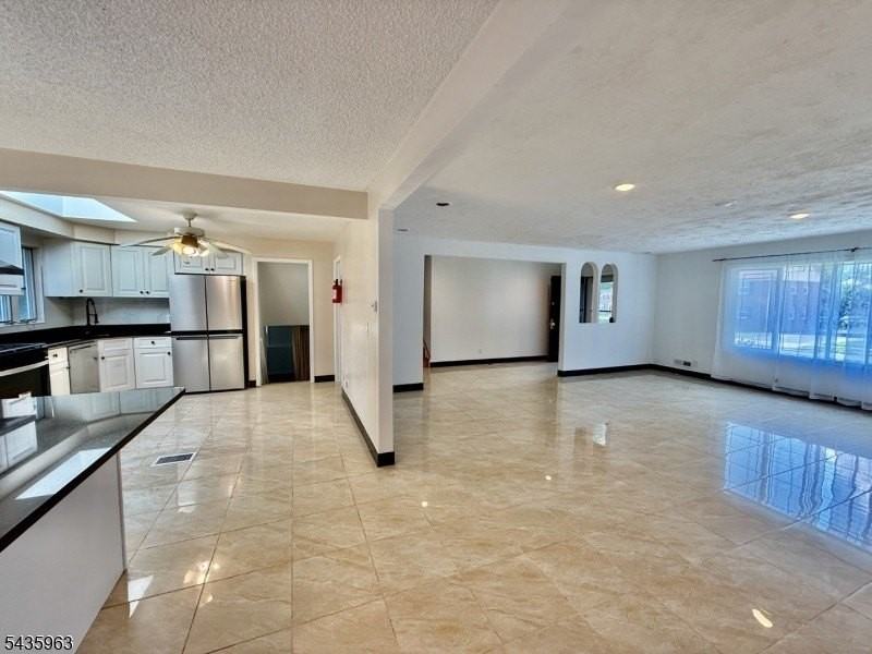 65 Wabeno Ave - Photo 5 of 43