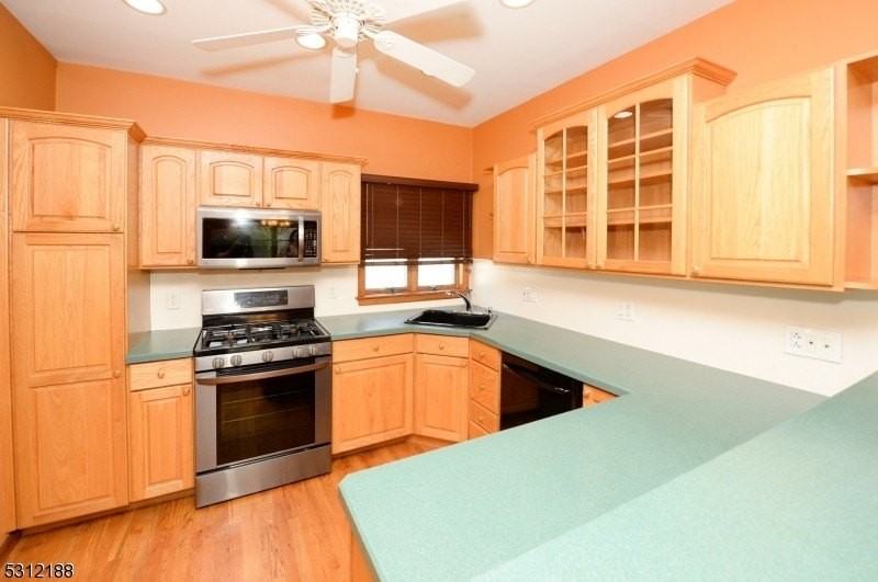 307 Central Ave - Photo 7 of 23