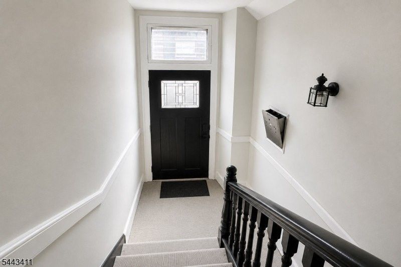 115 Columbus Pl #3 - Photo 3 of 22