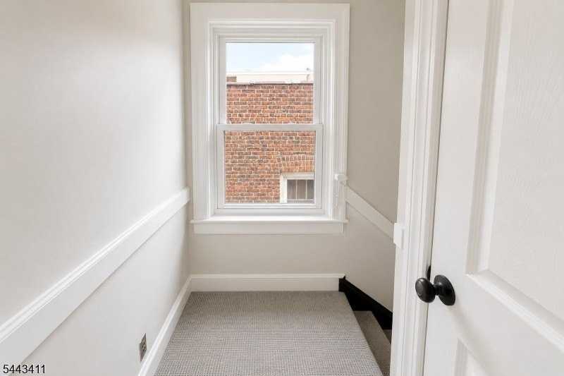 115 Columbus Pl #3 - Photo 4 of 22