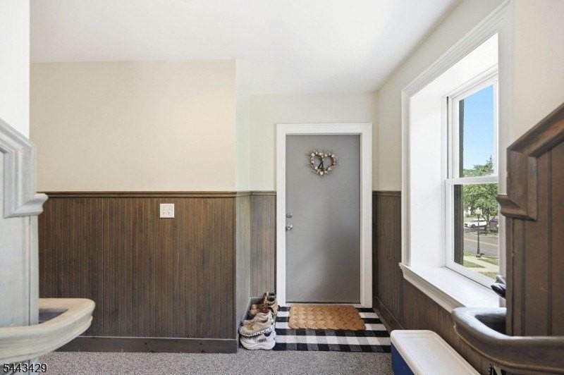 52 Elm St - Photo 4 of 21
