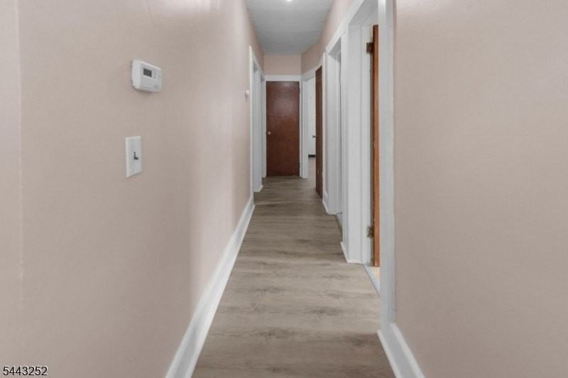 558 Argyle Ave #2 - Photo 7 of 17