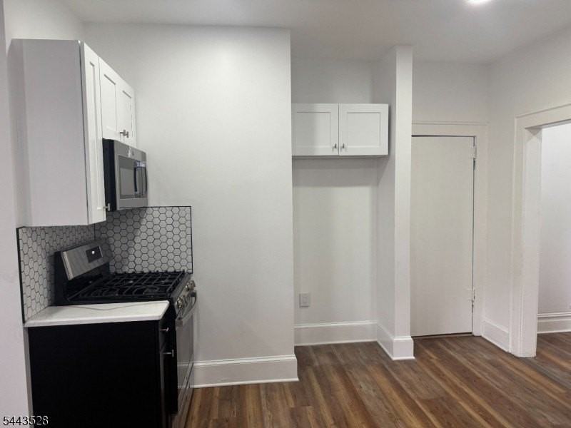 56 Smith St - Photo 3 of 10