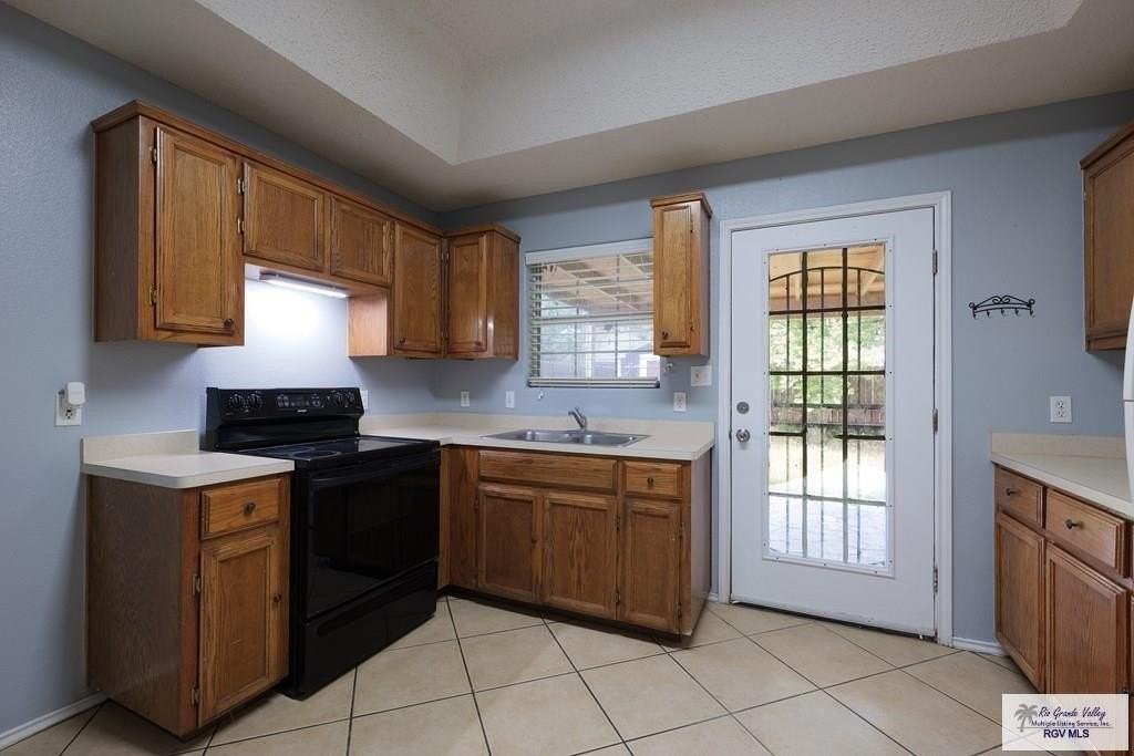 2804 Vienna St - Photo 5 of 22