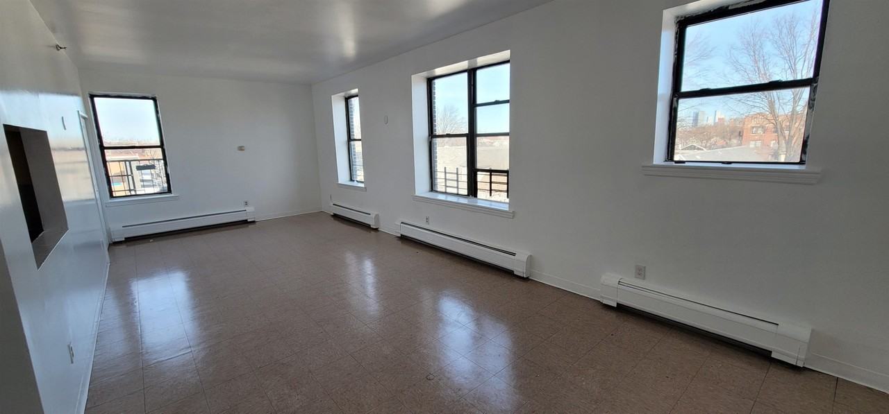 99 Rutgers Ave #4C - Photo 3 of 13