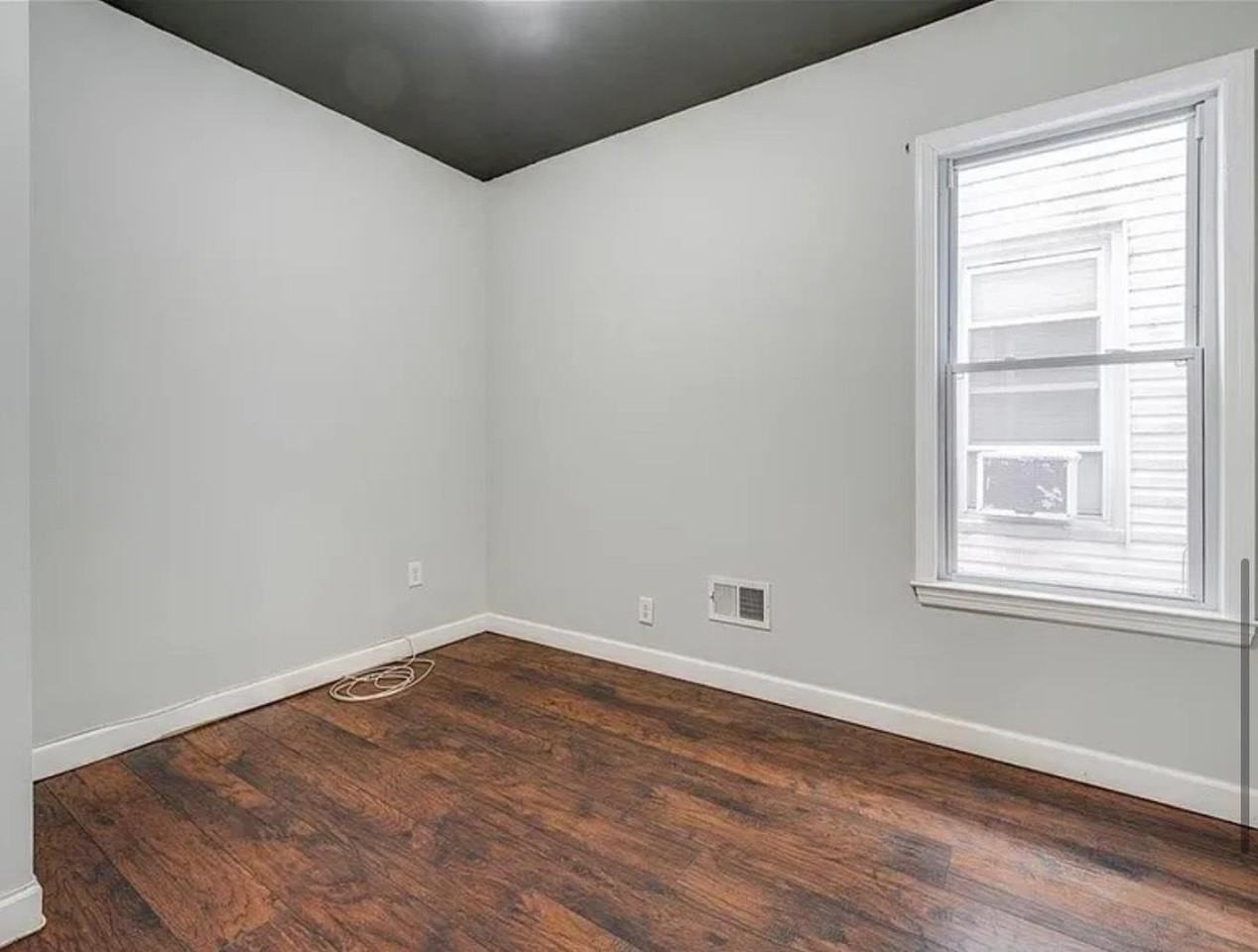 36 Dwight St #1 - Photo 5 of 9