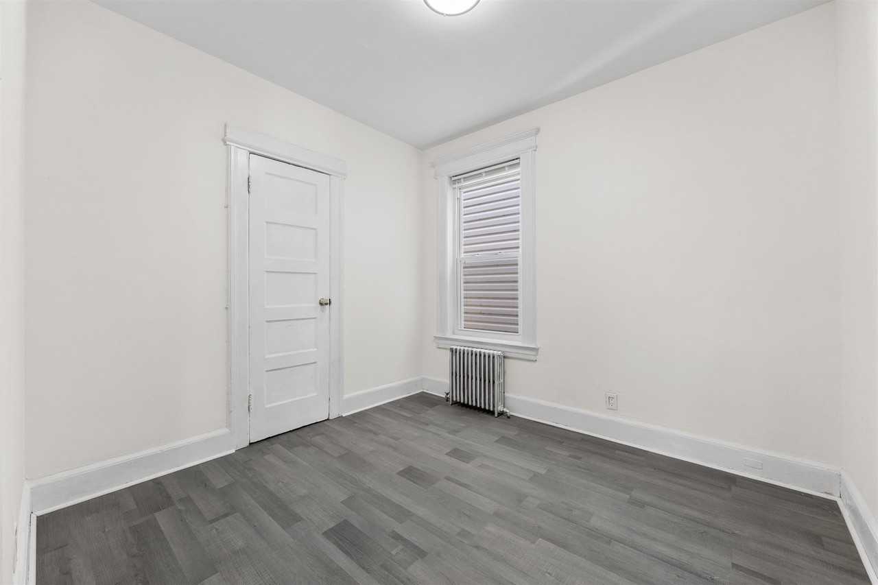 149 Bidwell Ave #2 - Photo 7 of 10