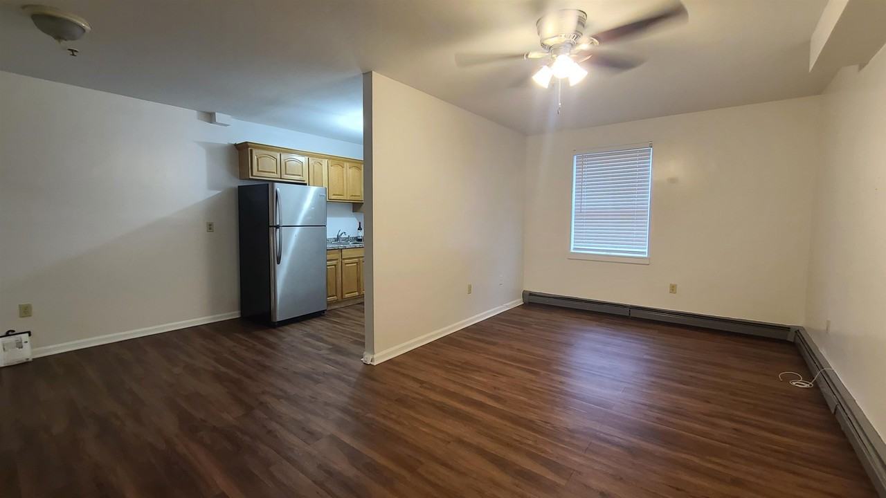 134 71st St #GR - Photo 3 of 11