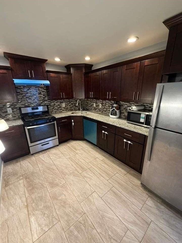 7 Holly St - Photo 3 of 16