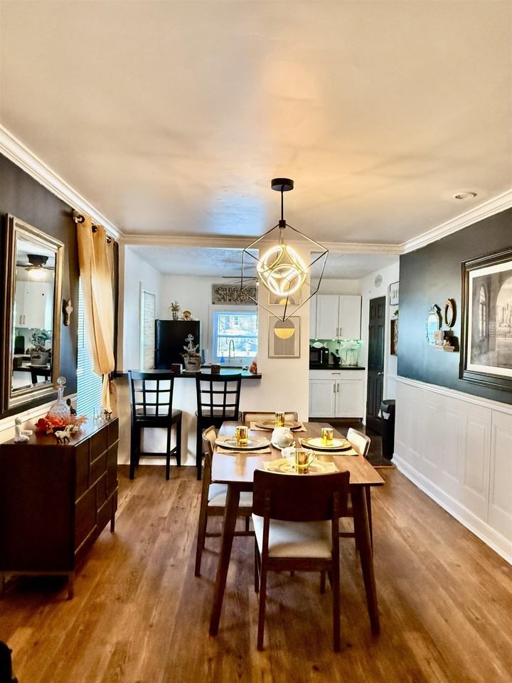 1139 Asbury Ave - Photo 6 of 23