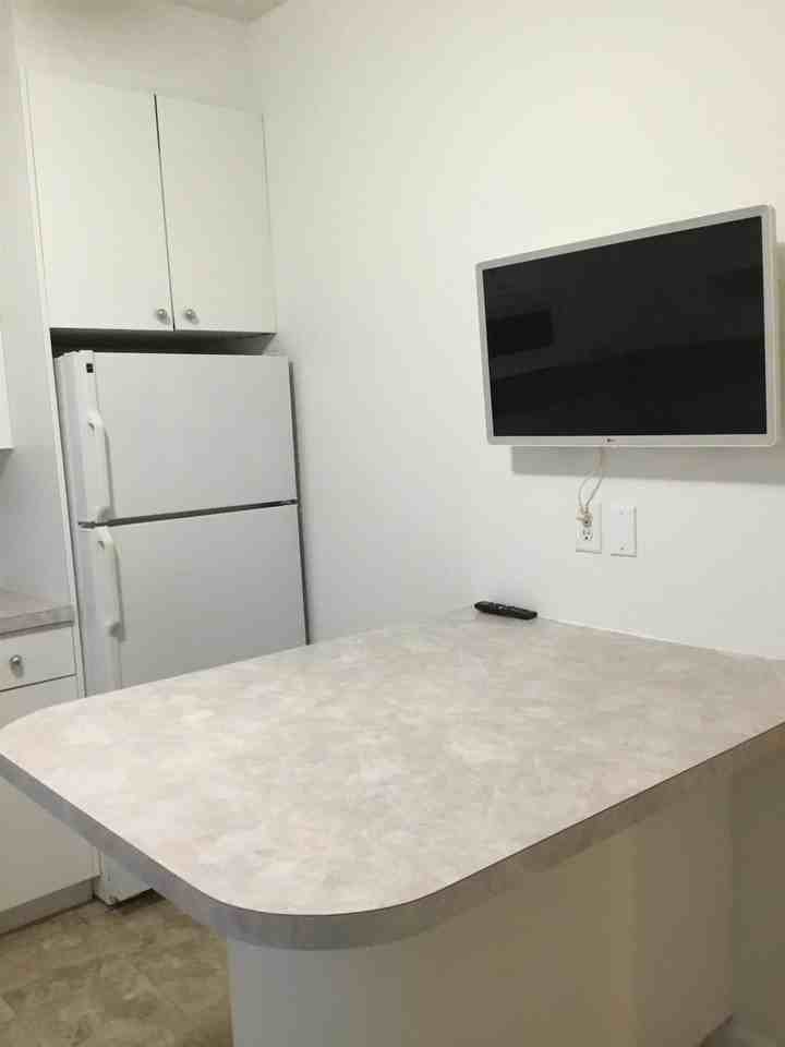 1407 70th St #2 - Photo 7 of 22