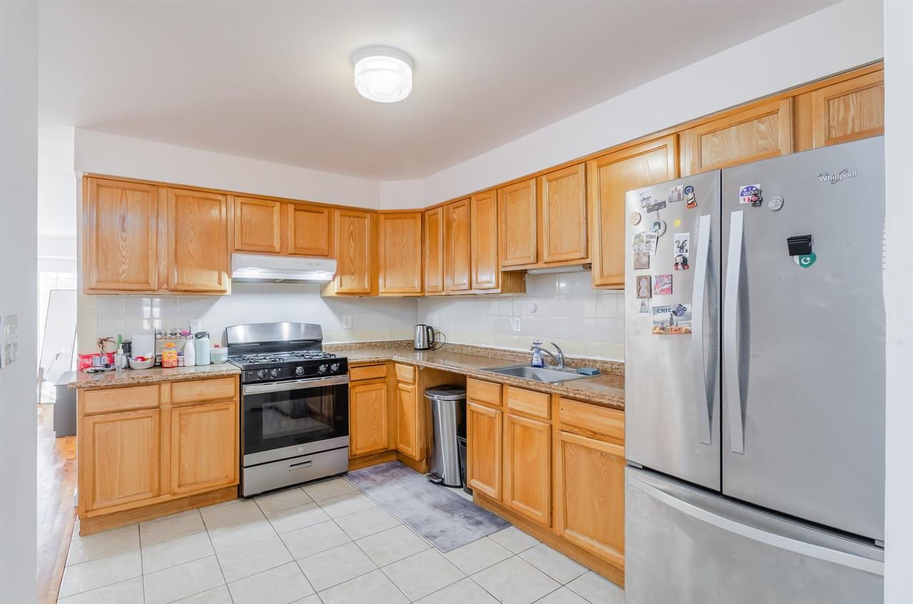 225 Belvidere Ave #1 - Photo 6 of 16
