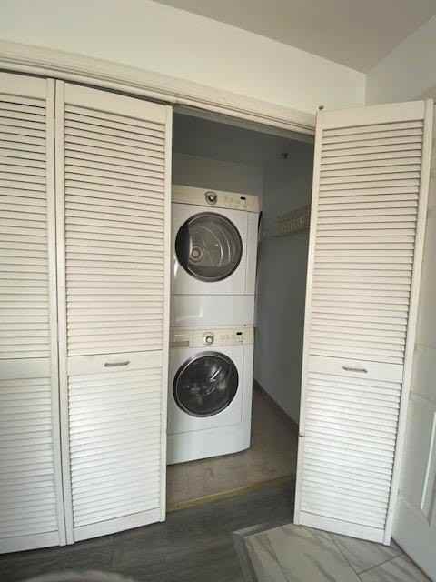 7430 Boulevard E #4A - Photo 7 of 17
