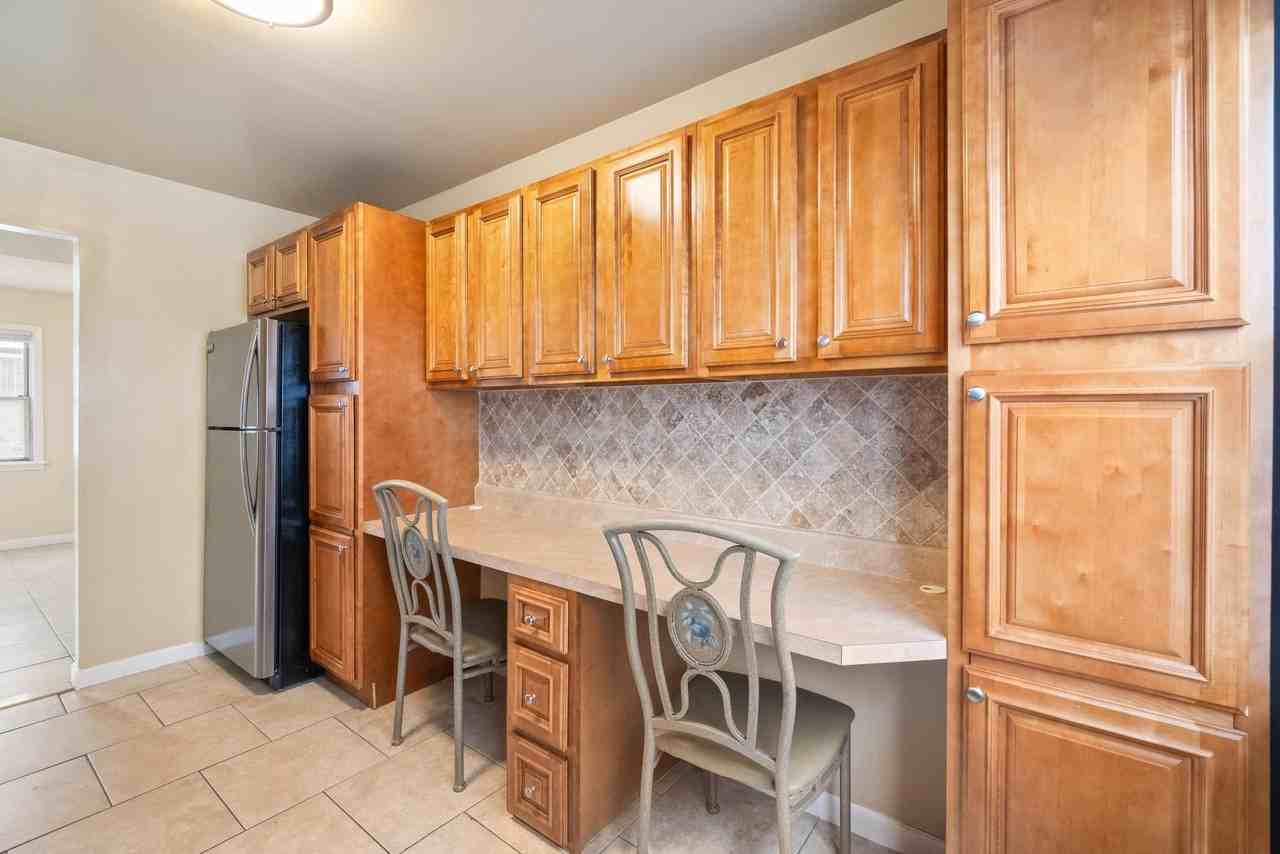 36 Crossgate Rd #1 - Photo 4 of 20
