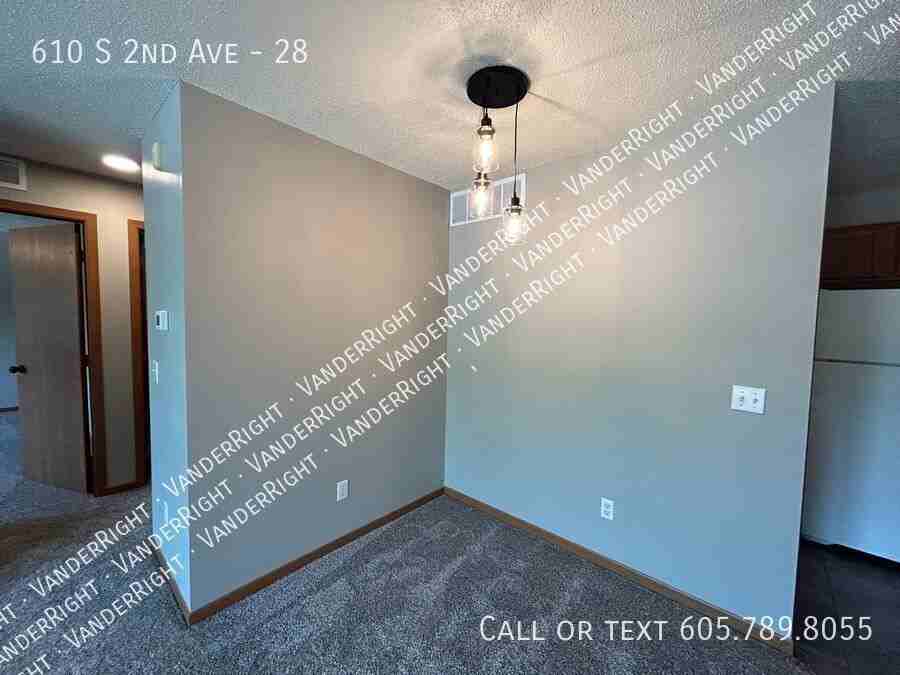 610 S 2nd Ave #28 - Photo 3 of 20