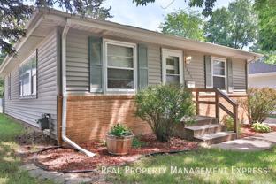 1904 S Hawthorne Ave - Photo 1 of 1