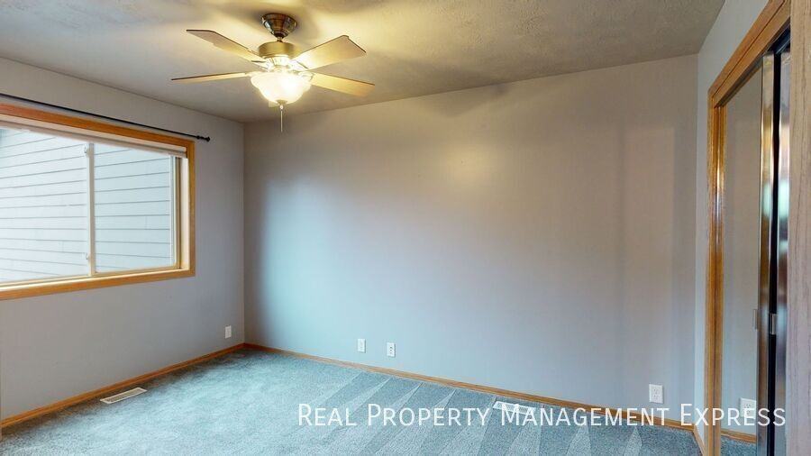 2001 S Monticello Ave - Photo 4 of 25