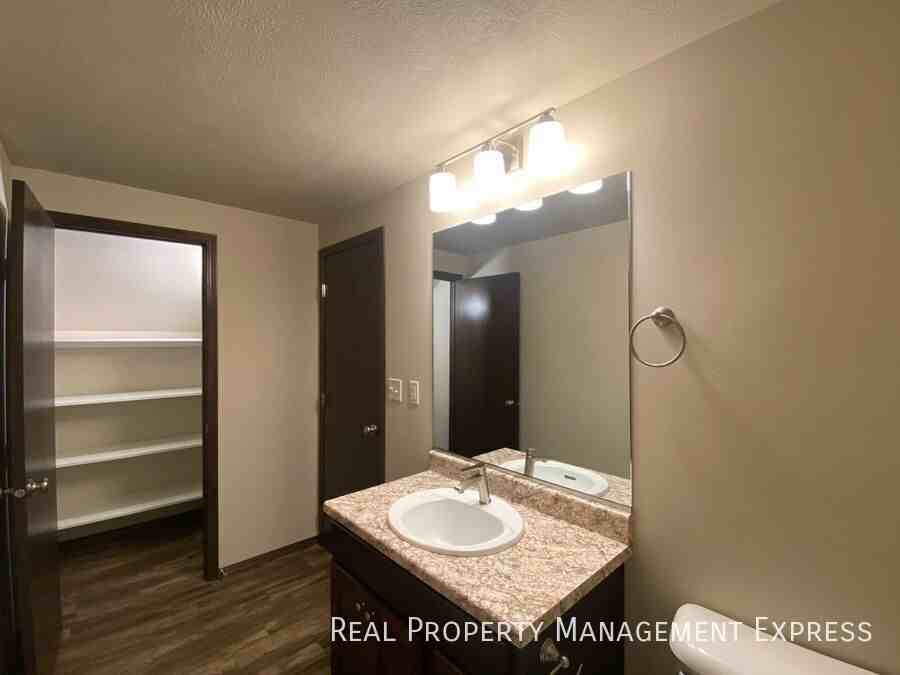 5824 S Whisper Creek Pl - Photo 6 of 17