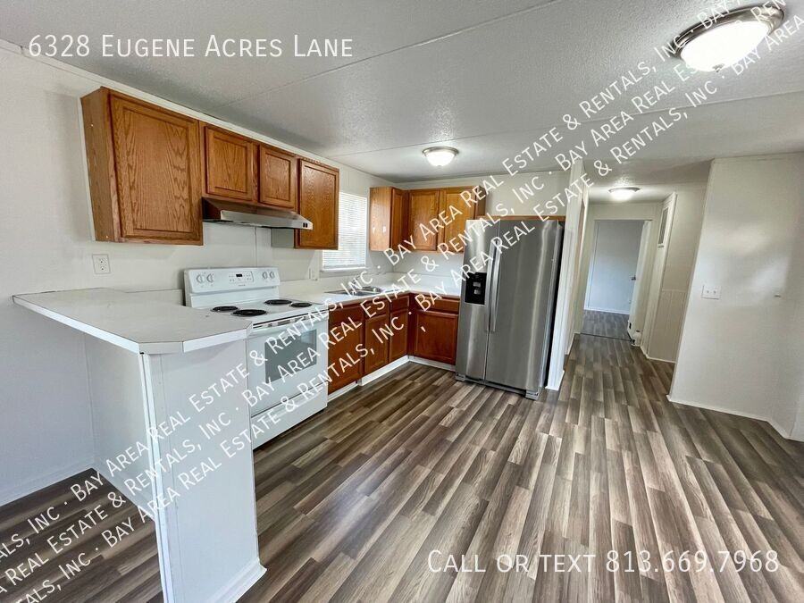 6328 Eugene Acres Ln - Photo 5 of 17