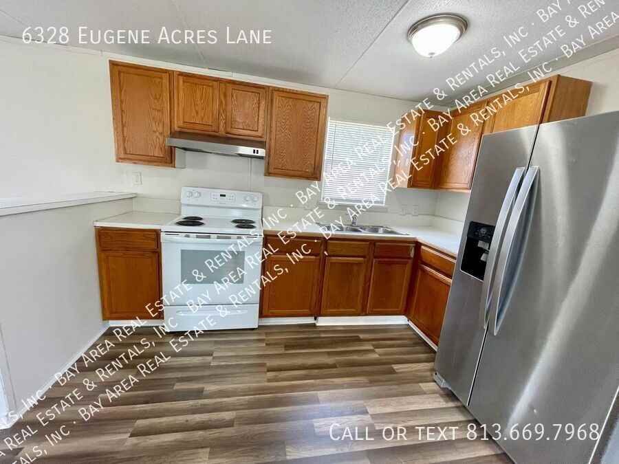 6328 Eugene Acres Ln - Photo 7 of 17