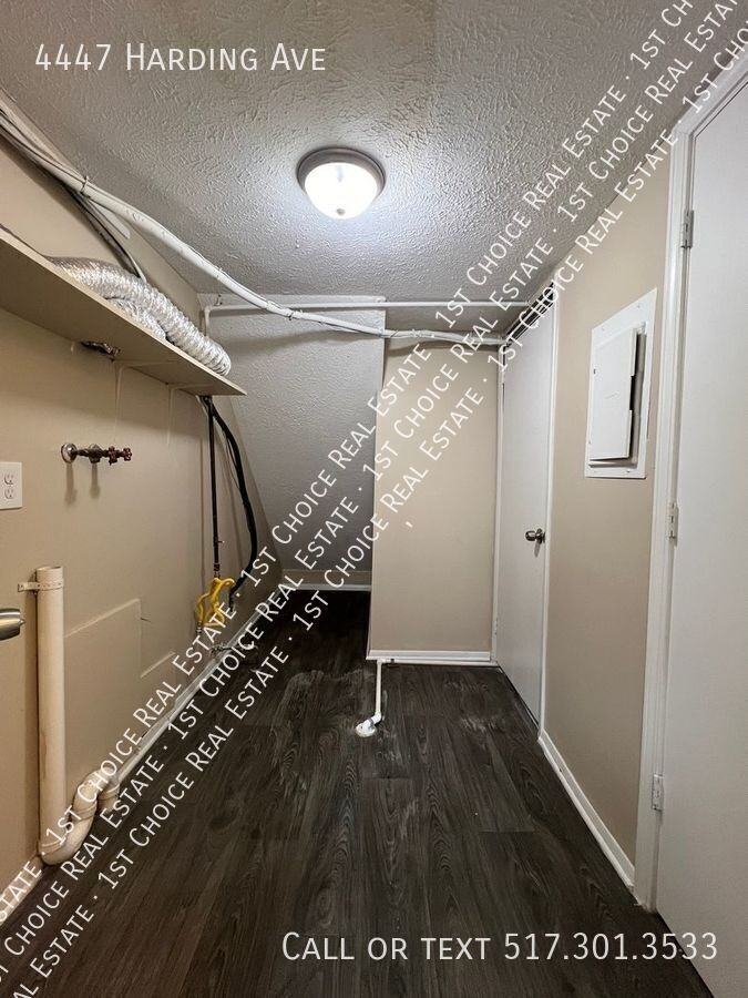 4447 Harding Ave - Photo 7 of 19