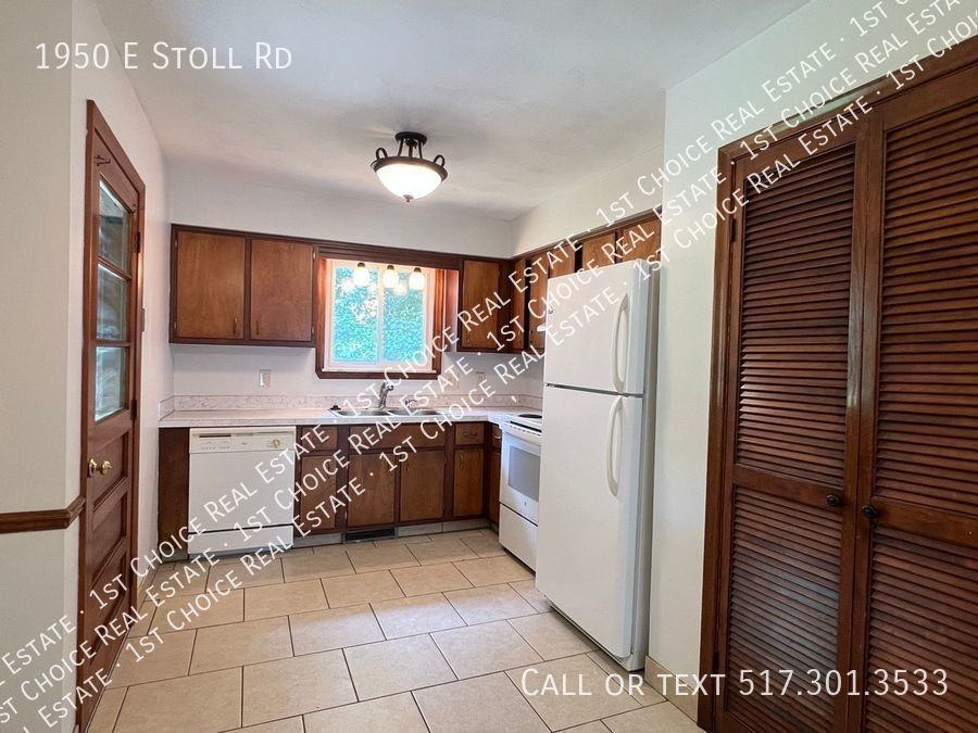 1950 E Stoll Rd - Photo 5 of 18