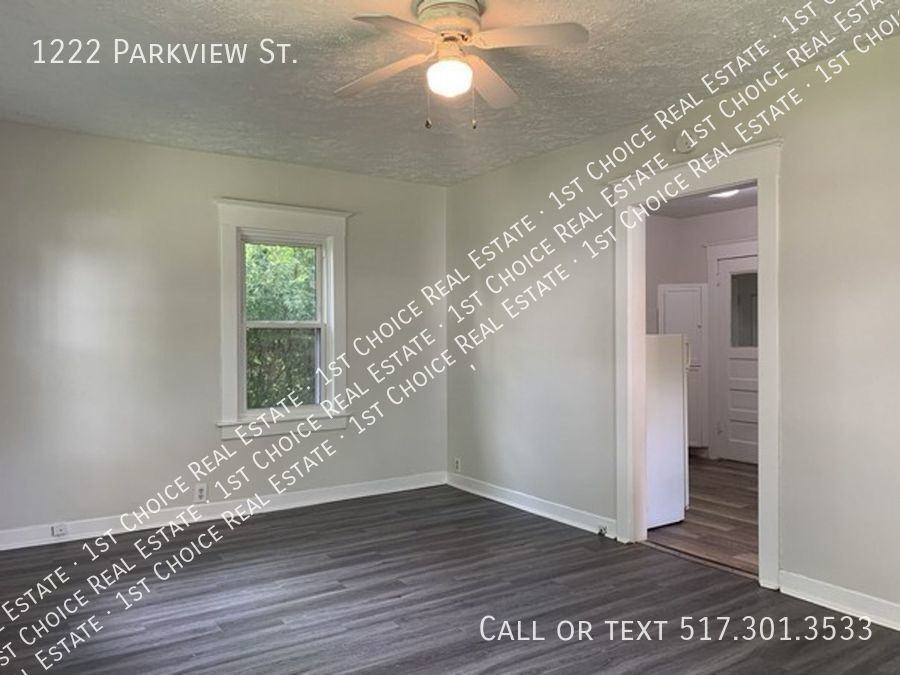 1222 Parkview St - Photo 3 of 14