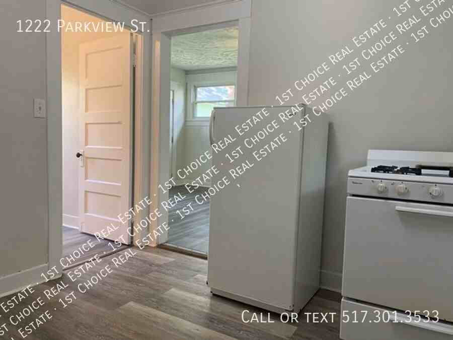 1222 Parkview St - Photo 7 of 14