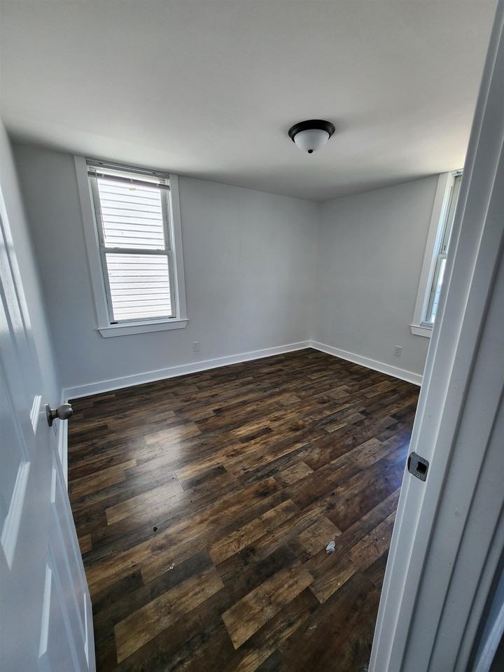14 E Bidwell Ave #2 - Photo 5 of 11