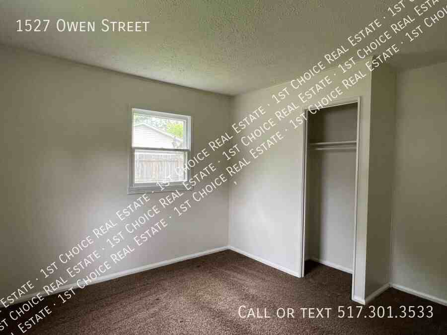 1527 Owen St - Photo 7 of 17